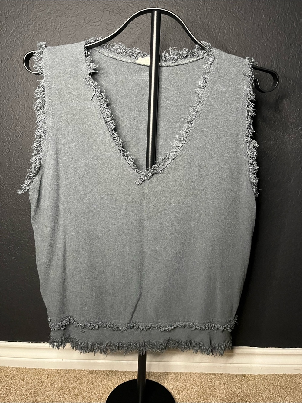 LA MIEL Frayed V-Neck Sleeveless Tank - Charcoal Gray